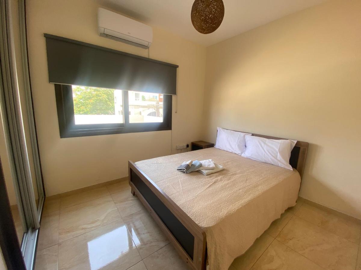 Philip Spacious Apartment Лимасол Екстериор снимка