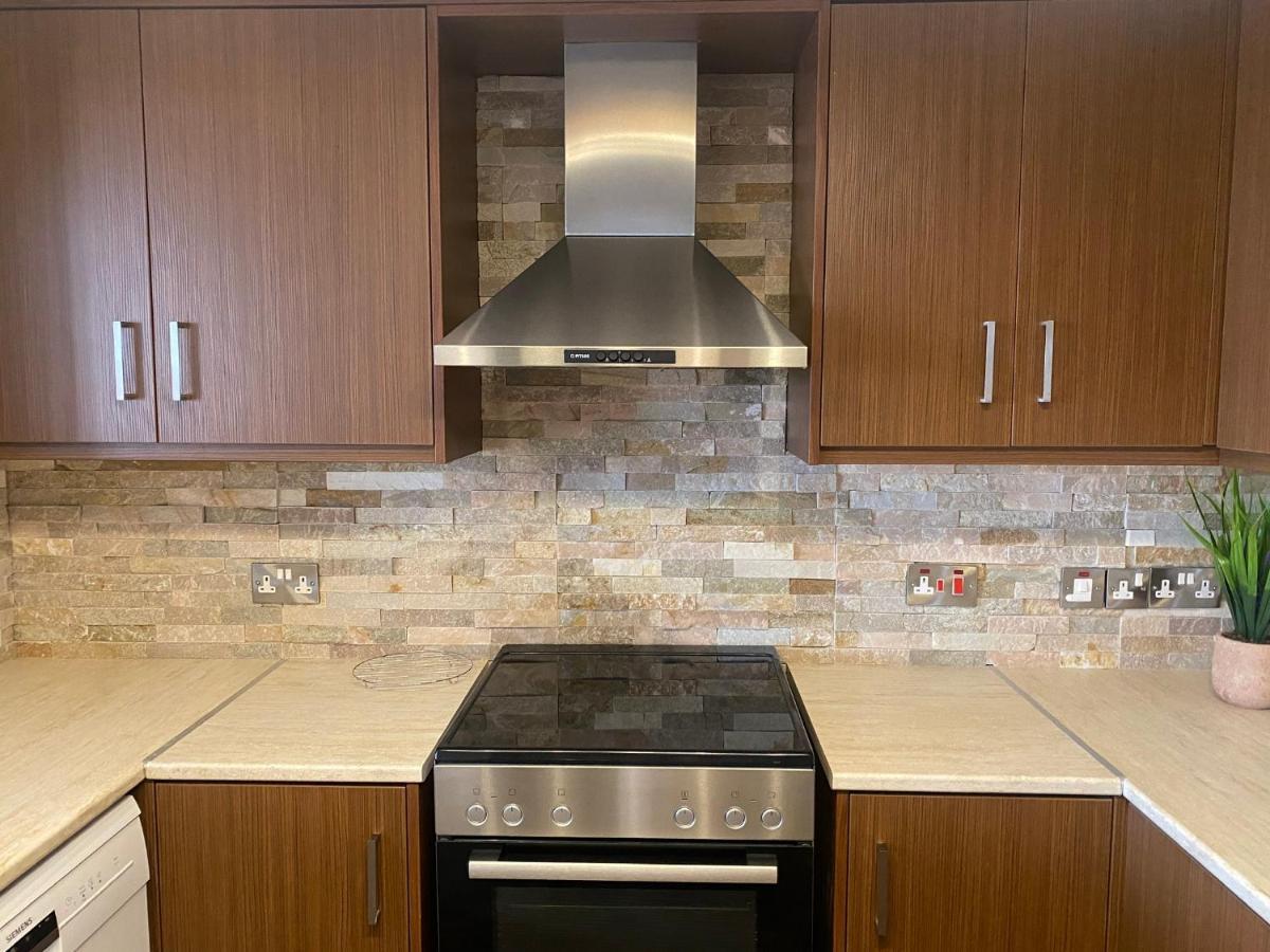 Philip Spacious Apartment Лимасол Екстериор снимка
