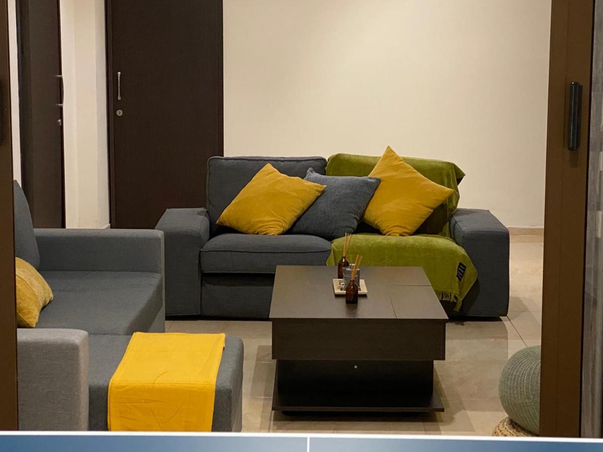 Philip Spacious Apartment Лимасол Екстериор снимка